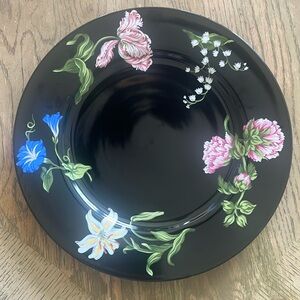Tiffany and Co. Mrs Delaney’s Flowers by Sybil Connelly plate charger
